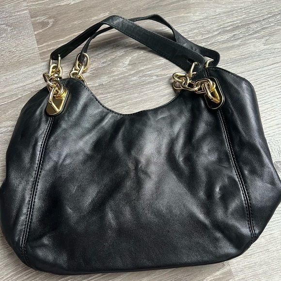 MICHAEL Michael Kors Lilly Tote Black Leather Shoulder Bag - Picture 3 of 5